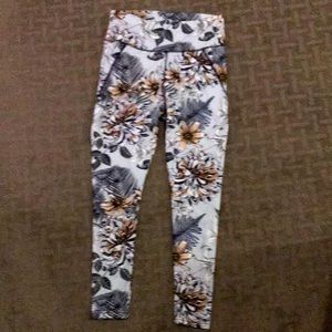 Womens exercise leggings size s/m